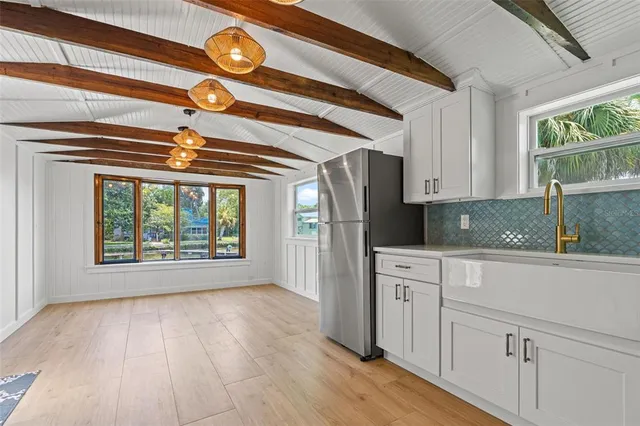 $1,950,000 | 202 Northeast 2nd Avenue, Crystal River, FL 34429