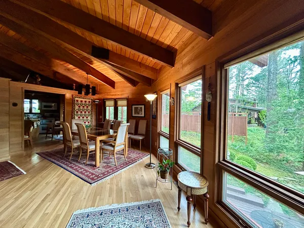 $495,000 | 1 Lilac Lane, Carbondale, IL 62903