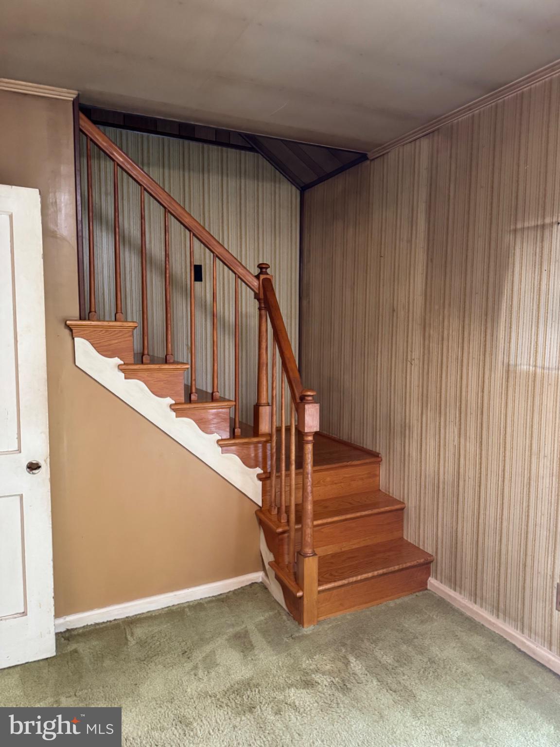 835 Martin Road Baltimore, MD 21221 - Photo 11 of 27 Charming staircase with vintage appeal.