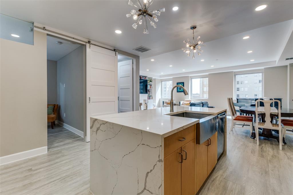 1505 Elm Street, Unit 1101 Dallas, TX 75201 - Photo 13 of 33