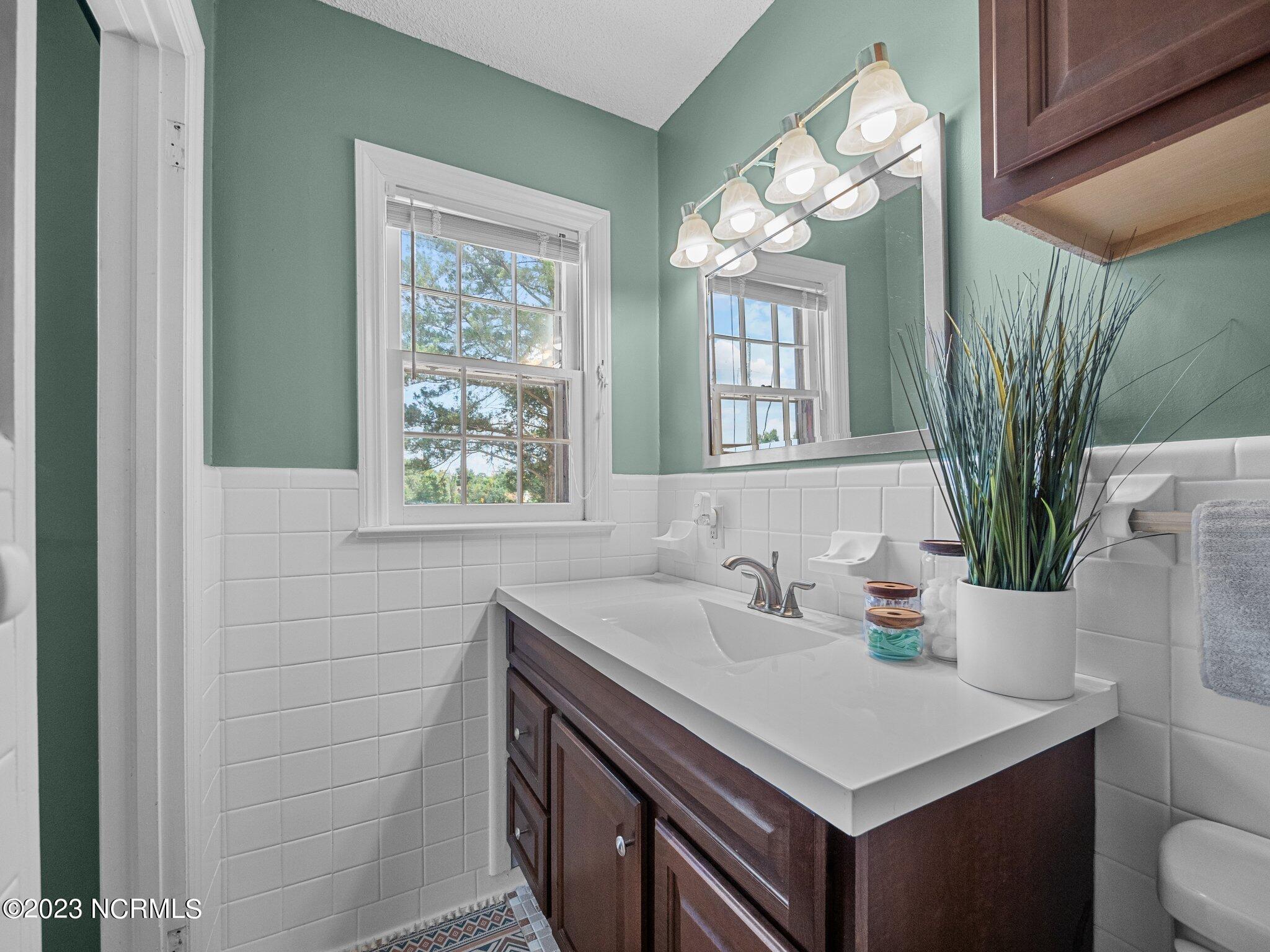 1301 Old Maplehurst Road Jacksonville, NC 28540 - Photo 43 of 50 50-web-or-mls-M1B10700