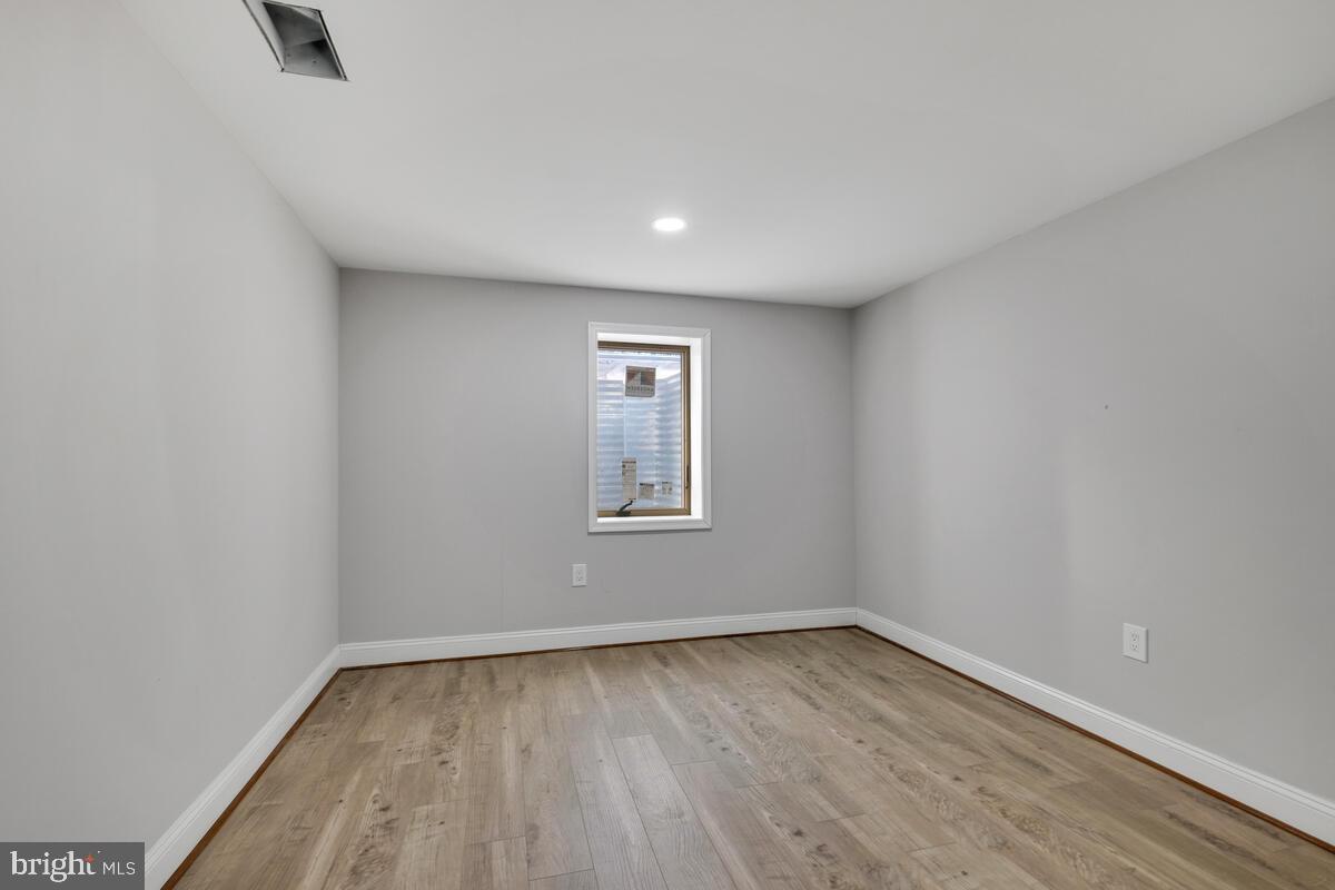 9431 Warfield Road Gaithersburg, MD 20882 - Photo 23 of 32 Gallery Image 23