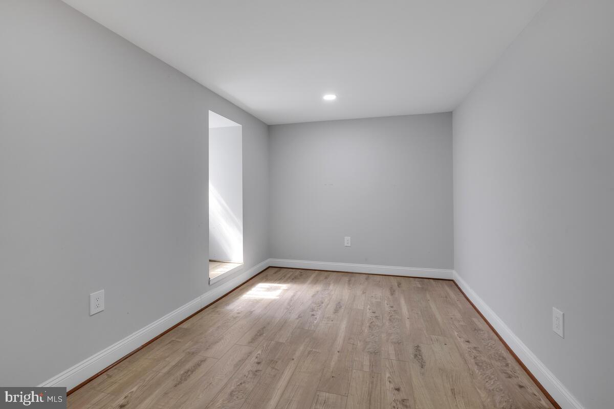 9431 Warfield Road Gaithersburg, MD 20882 - Photo 24 of 32 Gallery Image 24