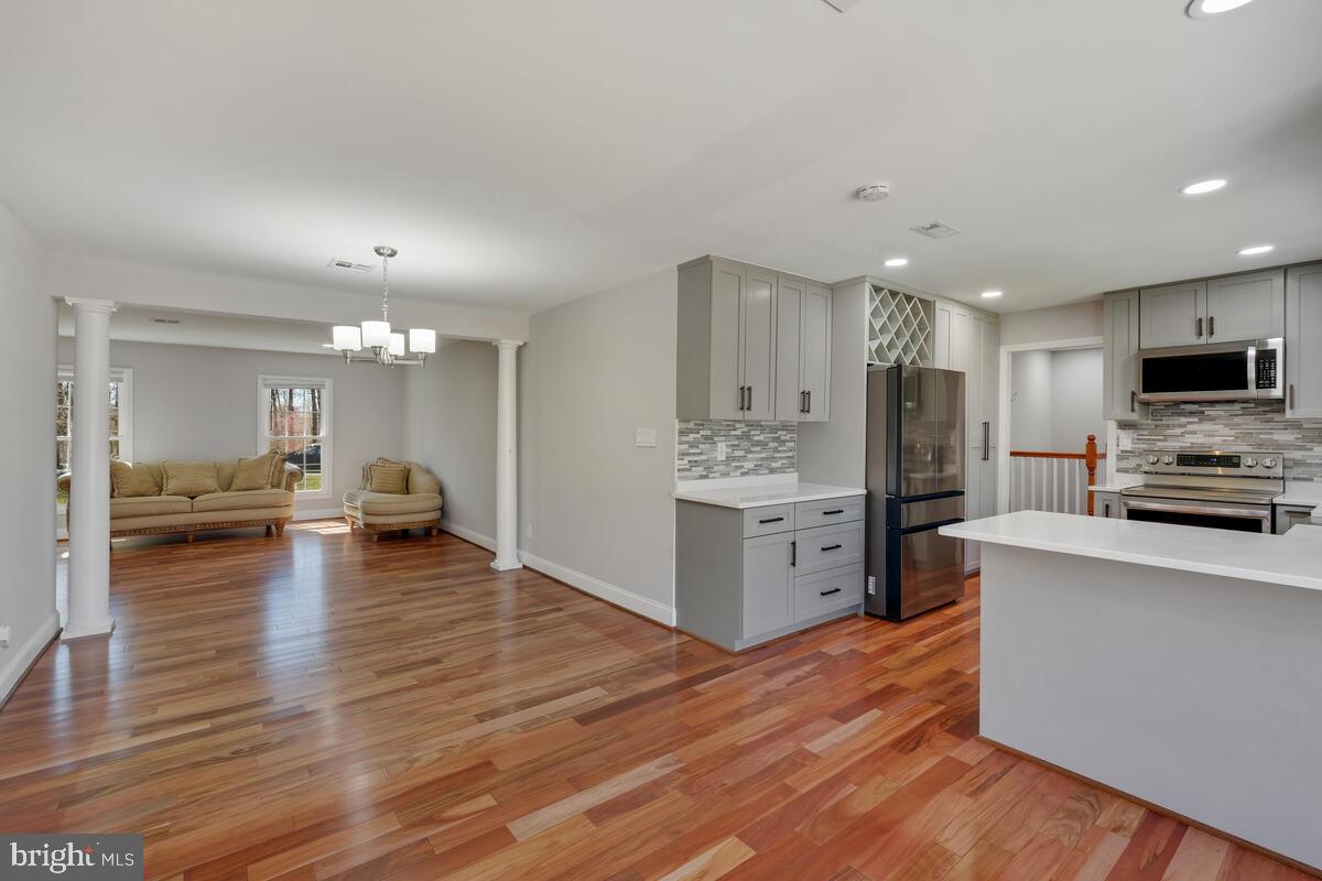 9431 Warfield Road Gaithersburg, MD 20882 - Photo 6 of 32 Gallery Image 6