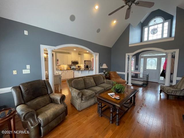 1898 Sheldon Road Bailey, NC 27807 - Photo 3 of 19 LIVING ROOM