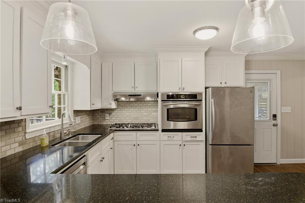 4971 Stonington Road Southwest Winston-Salem, NC 27103 - Photo 11 of 32