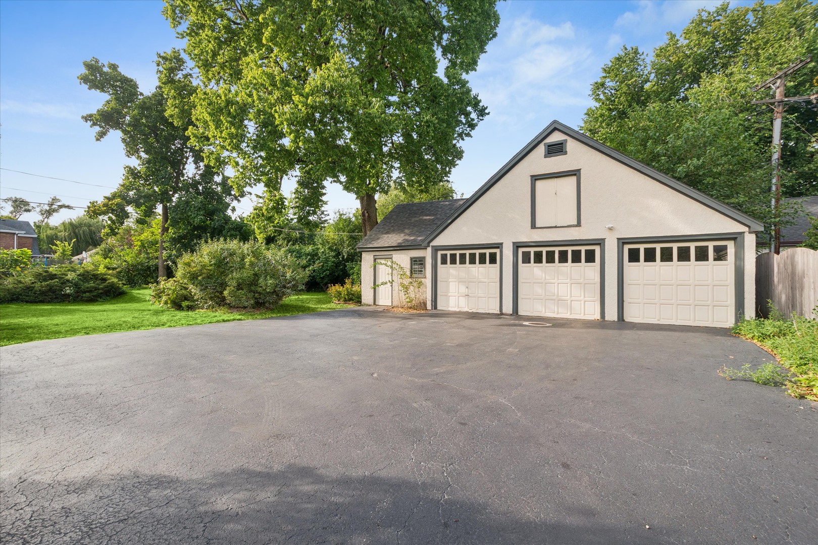 310 North Delaplaine Road Riverside, IL 60546 - Photo 27 of 35 Gallery Image 27