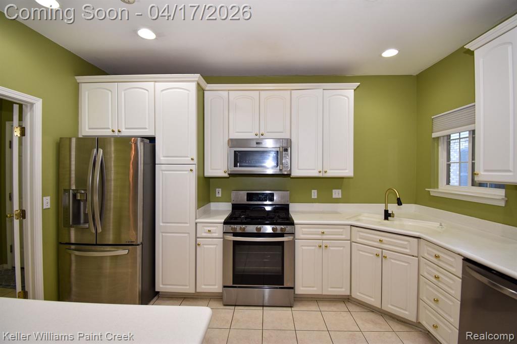 41687 Glade Road Canton, MI 48187 - Photo 7 of 54