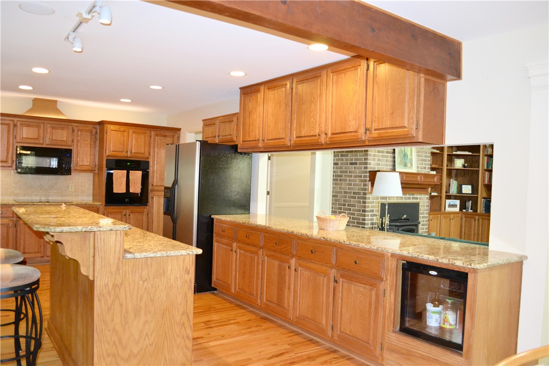 315 Nicklaus Road Westminster, SC 29693 - Photo 3 of 36 Gallery Image 3
