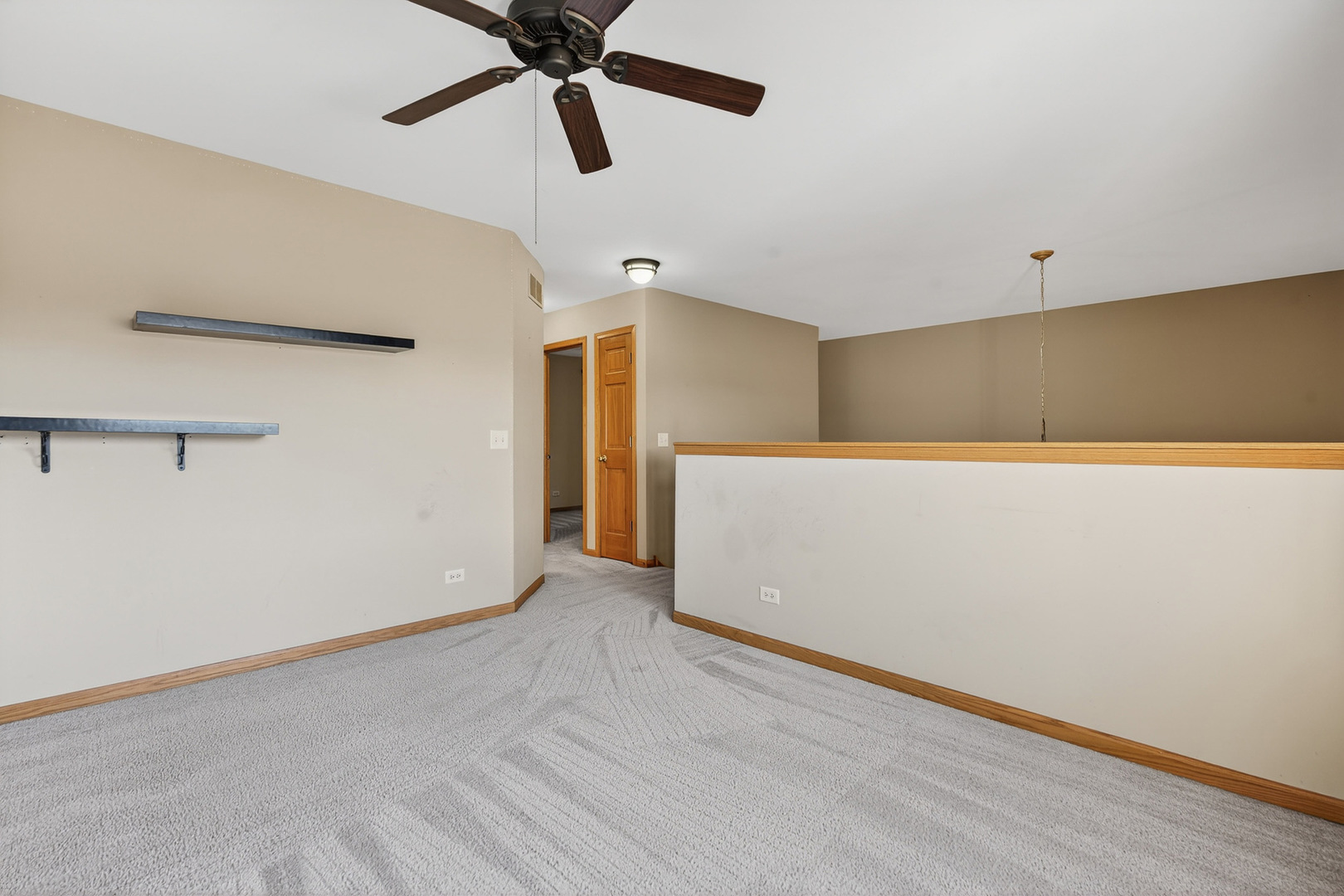 550 Madison Lane Elgin, IL 60123 - Photo 17 of 33 a view of an empty room