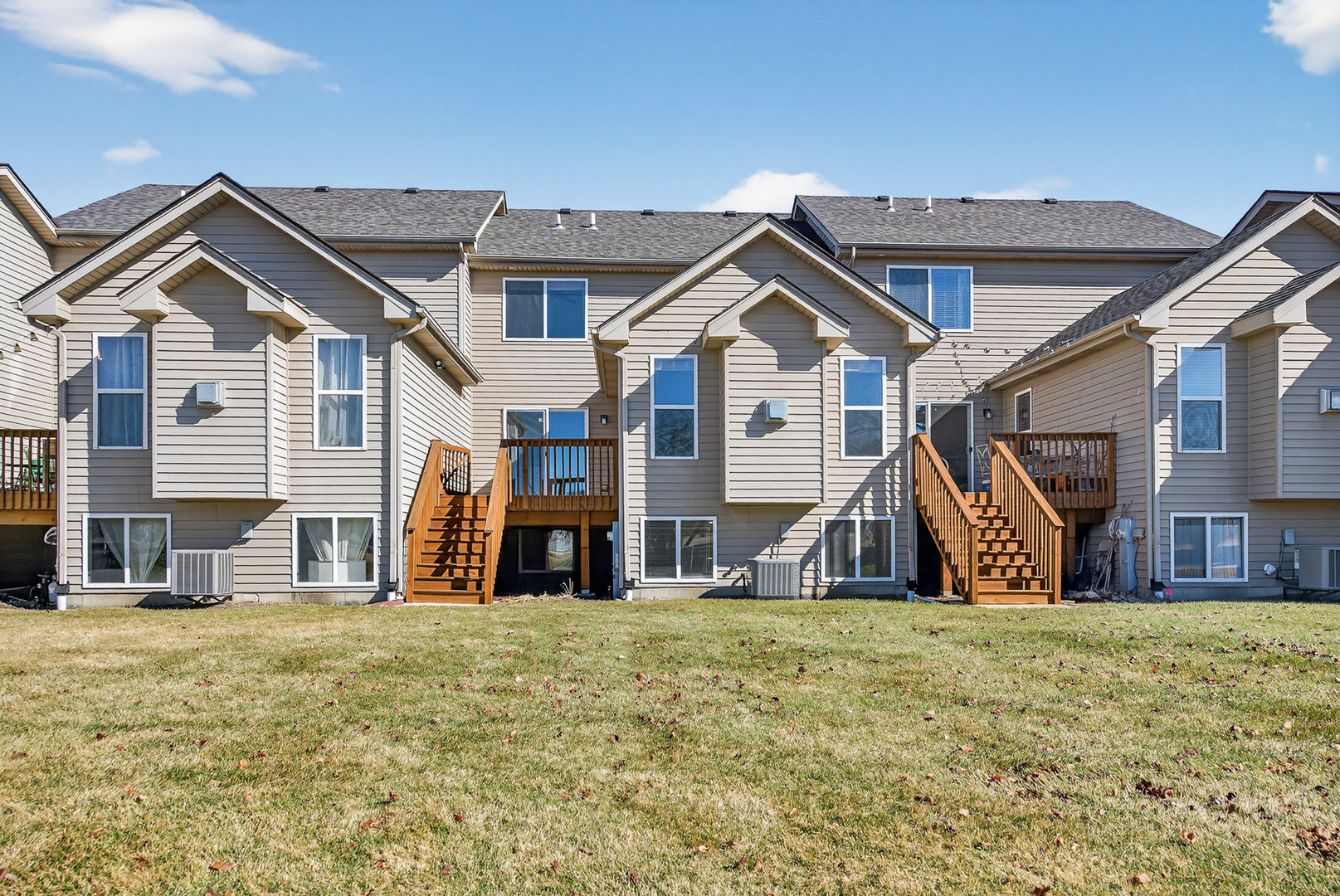 550 Madison Lane Elgin, IL 60123 - Photo 32 of 33 a view of a large house with large windows