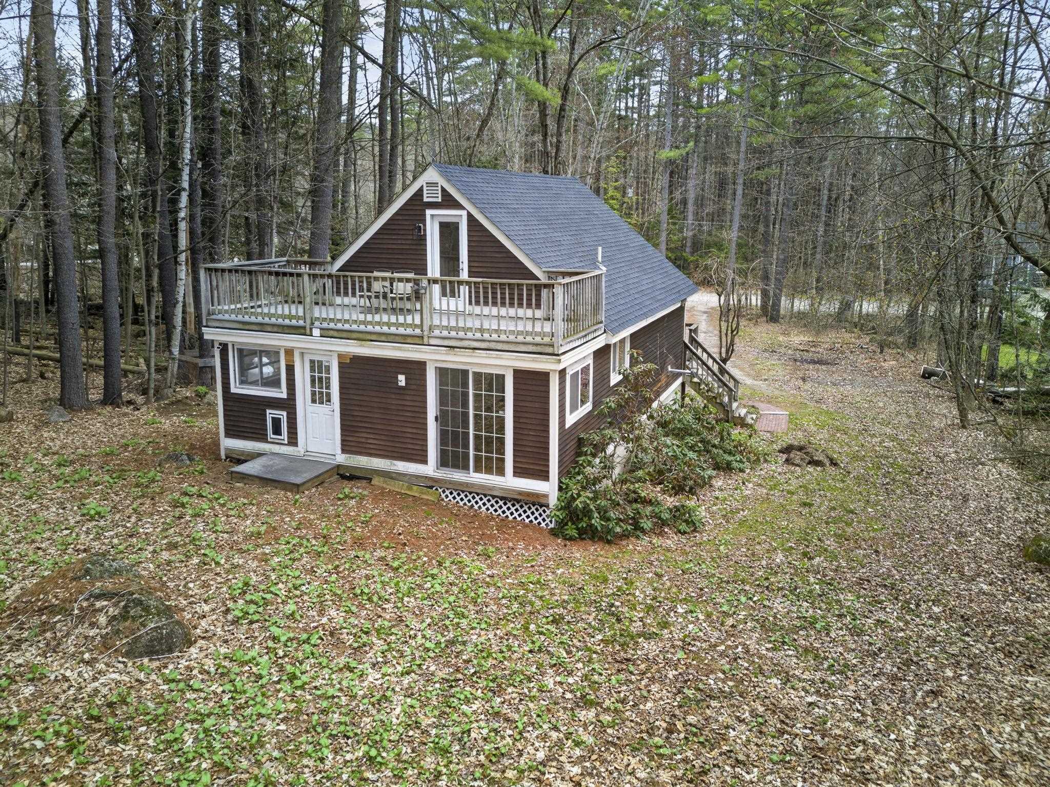 8 Winter Road Hillsborough, NH 03244 - Photo 2 of 37
