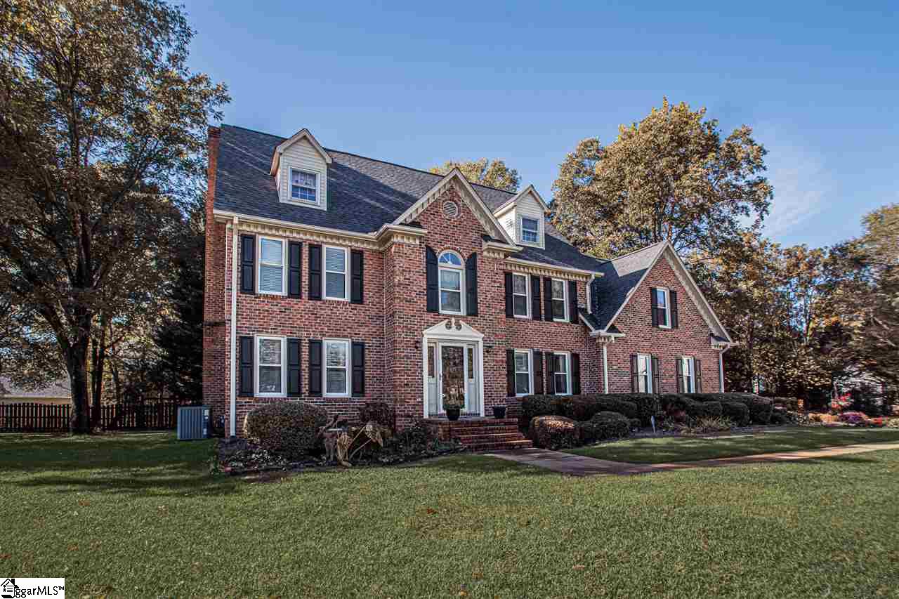 104 Lytle Court Greer, SC 29650 - Photo 3 of 36 Gallery Image 3