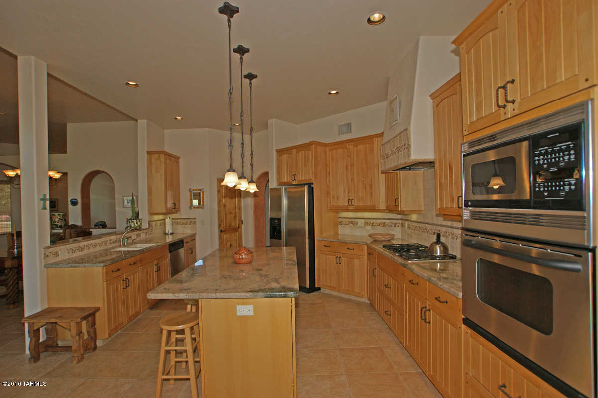 11107 East Tanque Verde Road Tucson, AZ 85749 - Photo 5 of 27 Gallery Image 5