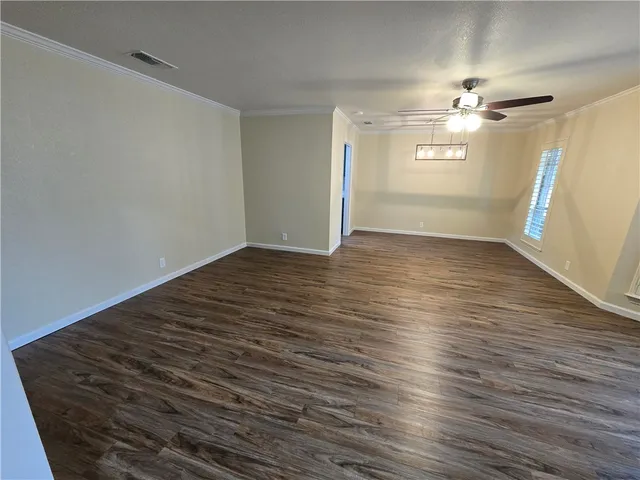 $299,900 | 5222 Lake Shore Drive, Waco, TX 76710