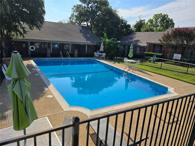 $299,900 | 5222 Lake Shore Drive, Waco, TX 76710