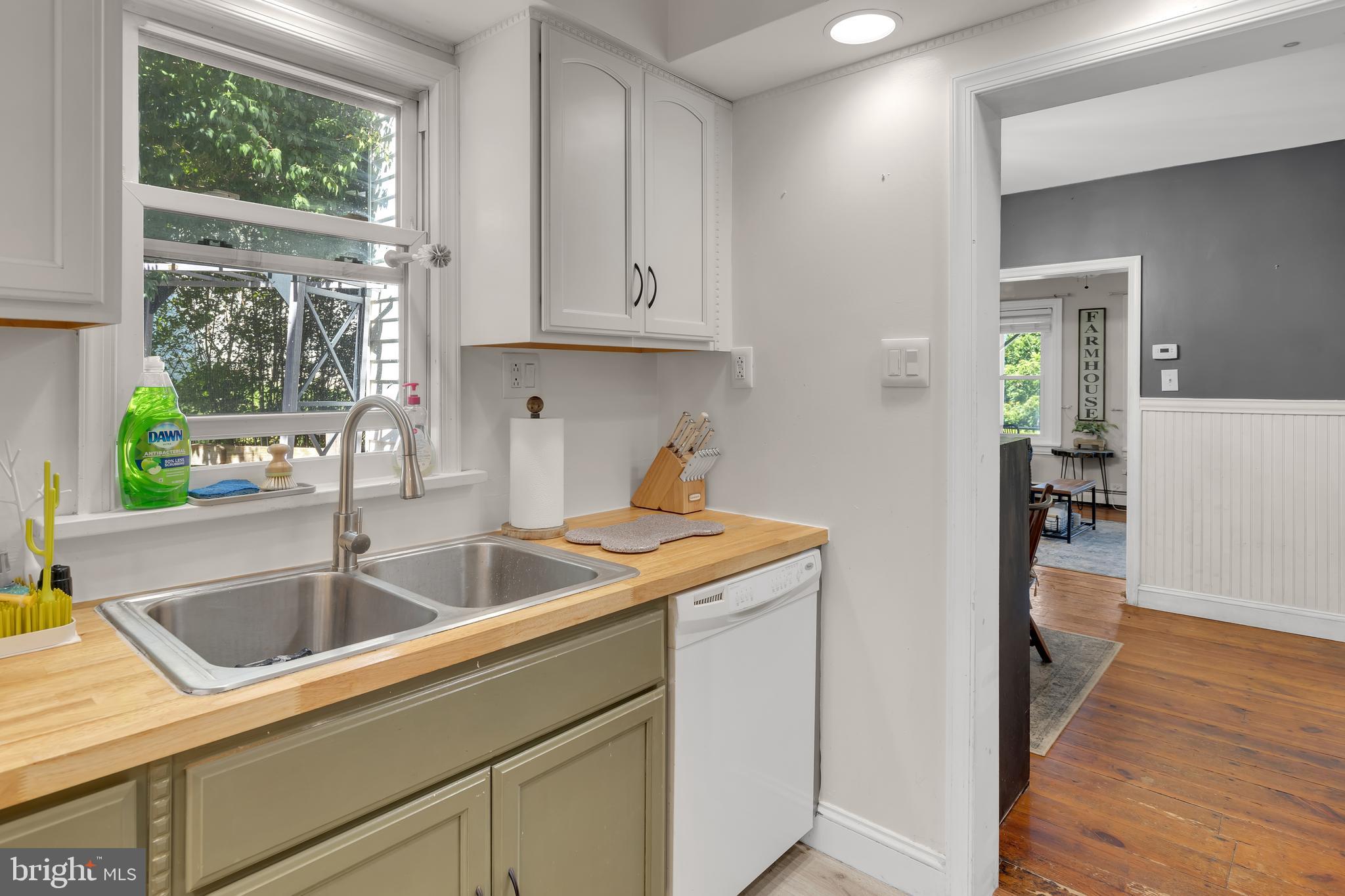 814 Latshaw Road Spring City, PA 19475 - Photo 18 of 29