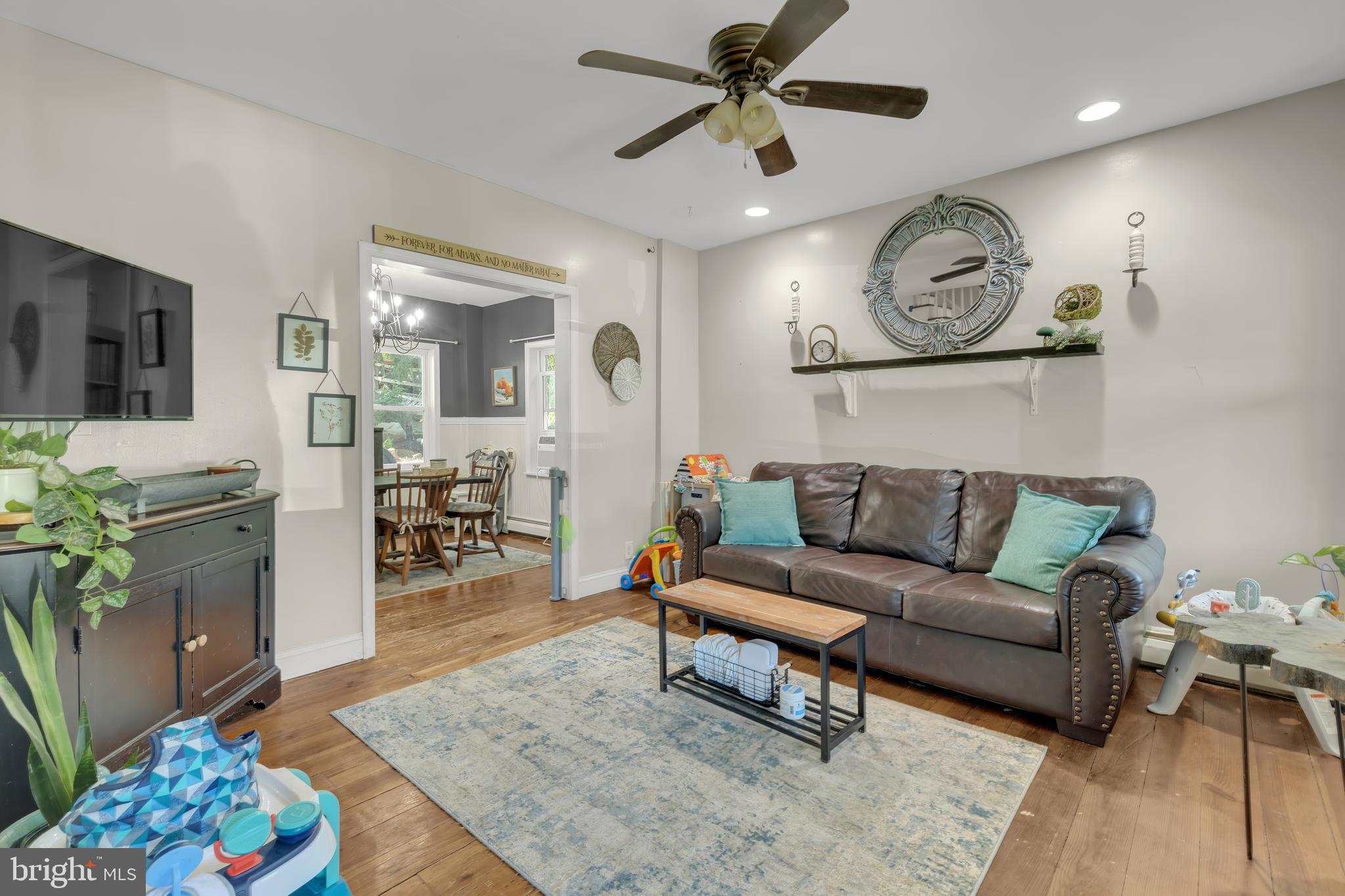 814 Latshaw Road Spring City, PA 19475 - Photo 5 of 29