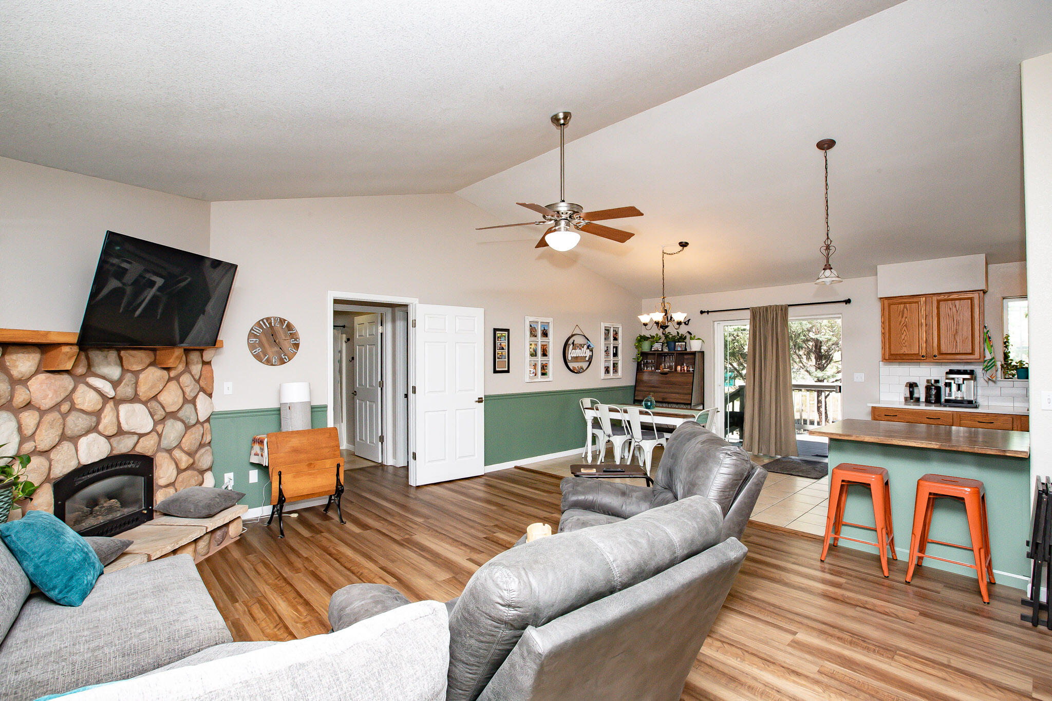 17417 Possum Way Weed, CA 96094 - Photo 13 of 42 Possum Way (20)