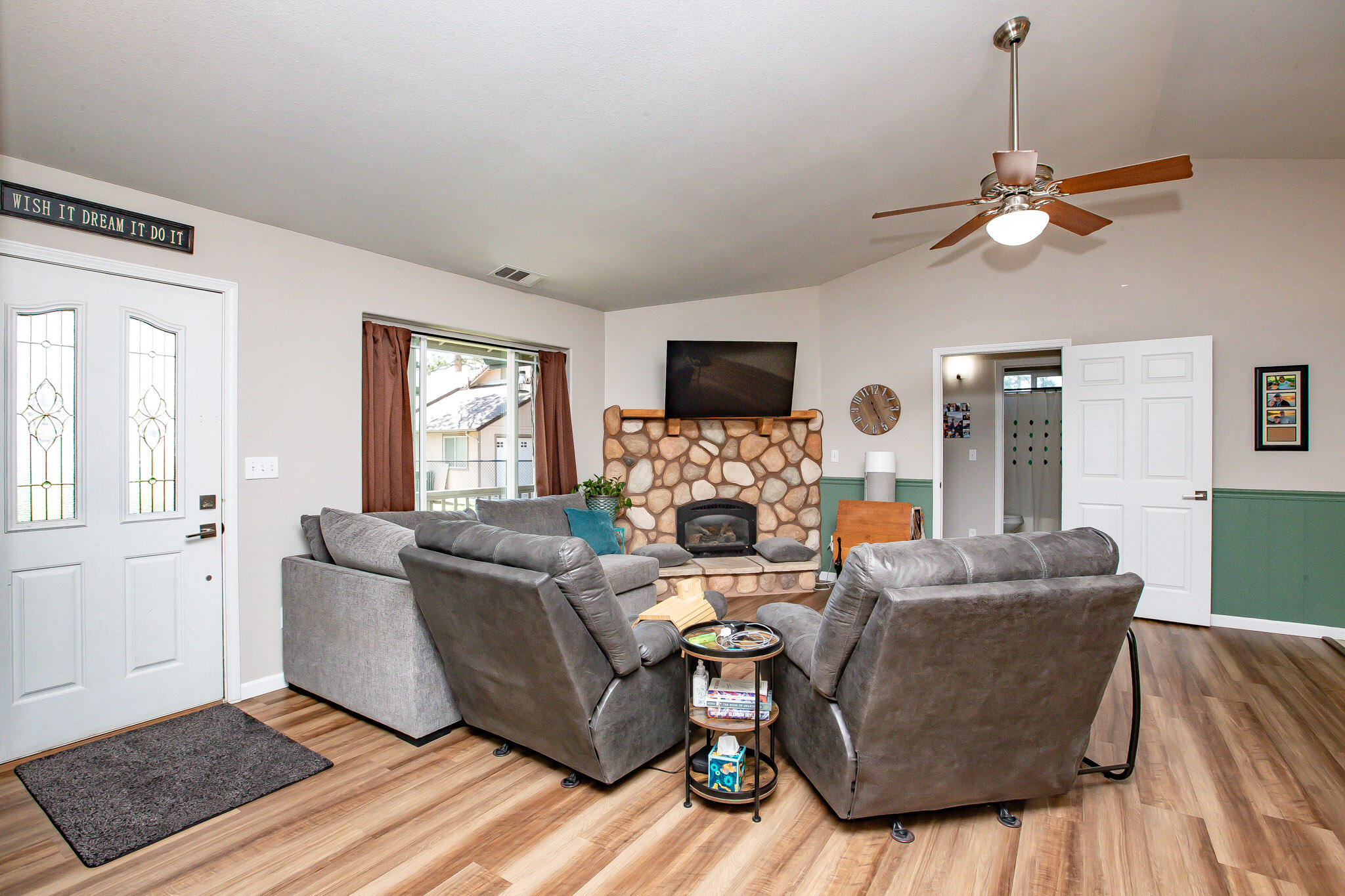 17417 Possum Way Weed, CA 96094 - Photo 16 of 42 Possum Way (23)
