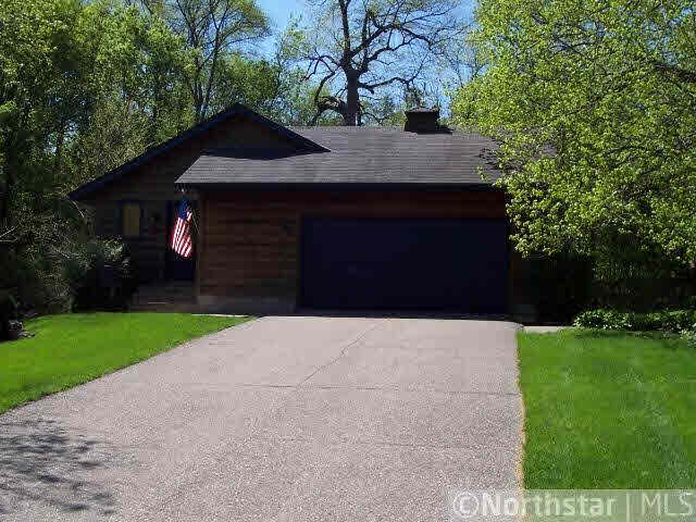 5825 Country Club Road Shorewood, MN 55331 - Photo 4 of 18