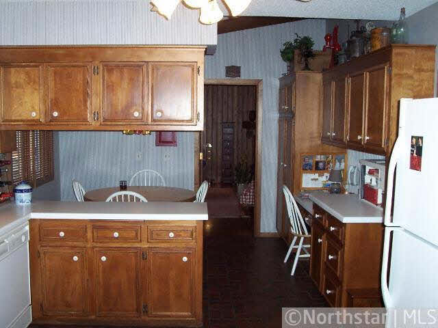 5825 Country Club Road Shorewood, MN 55331 - Photo 7 of 18