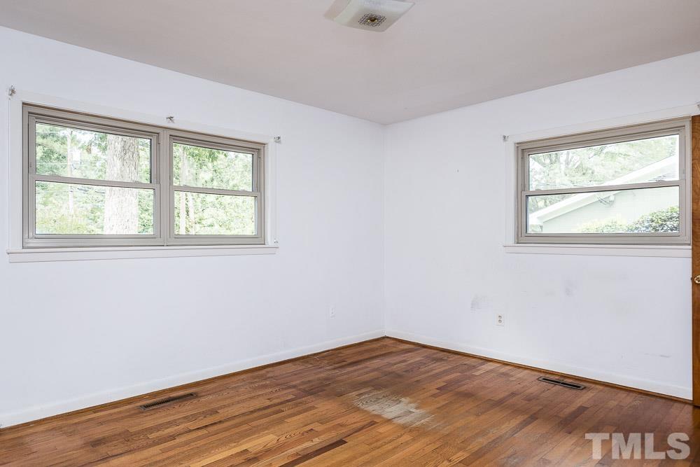 602 Wofford Road Durham, NC 27707 - Photo 6 of 26 Gallery Image 6
