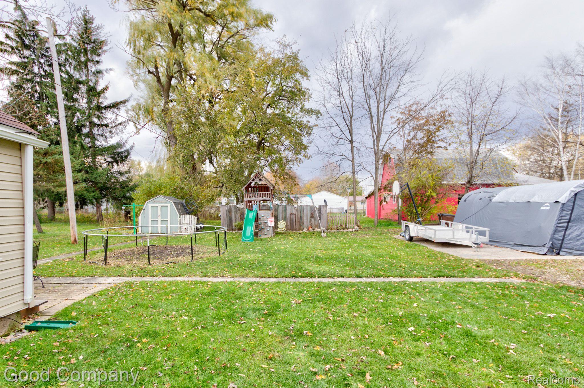 4104 South Mill Road Dryden, MI 48428 - Photo 31 of 35 Gallery Image 31
