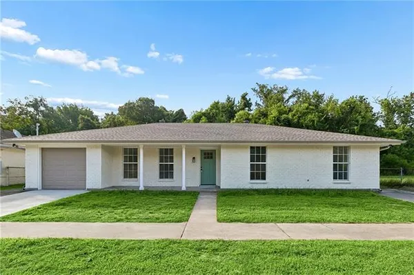 $279,000 | 3113 Meraux Lane, Violet, LA 70092