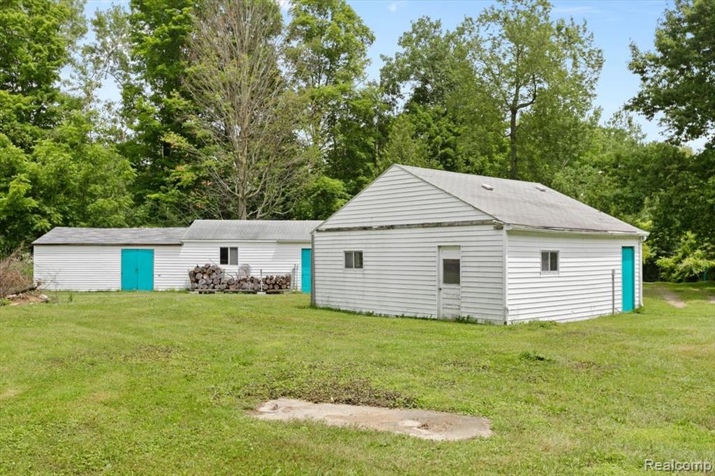 1615 North Lakeshore Road Port Sanilac, MI 48469 - Photo 32 of 44