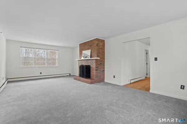 $345,000 | 226 Beaumont Highway, Lebanon, CT 06249