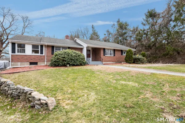 $345,000 | 226 Beaumont Highway, Lebanon, CT 06249