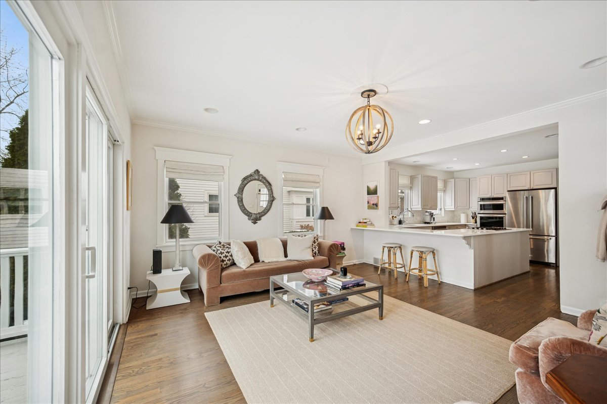 916 Oak Street Winnetka, IL 60093 - Photo 12 of 43