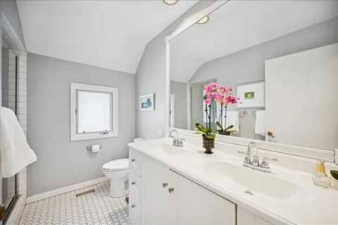 $1,399,000 | 916 Oak Street, Winnetka, IL 60093