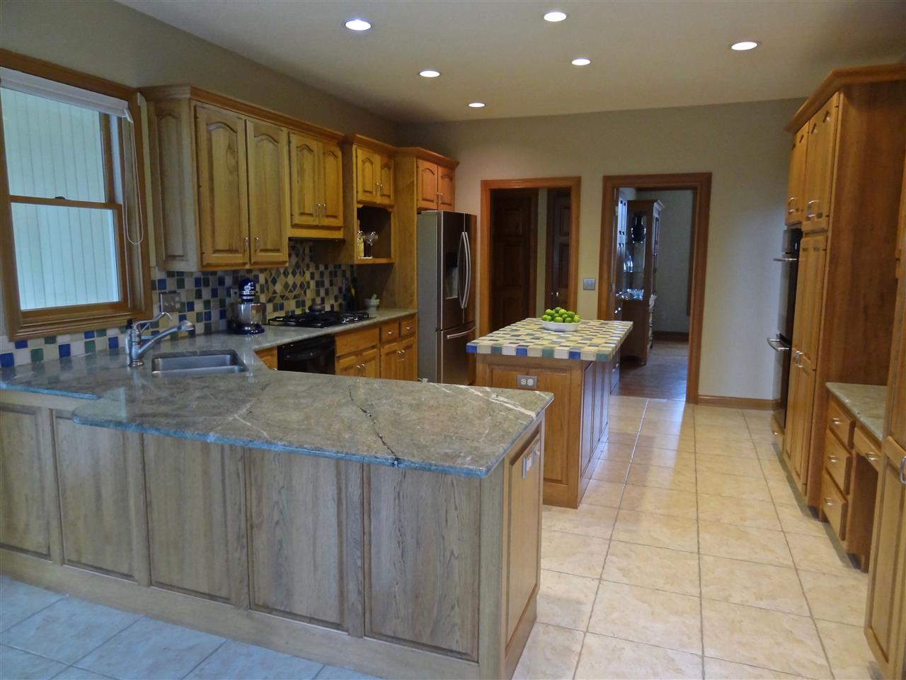 1927 Inverness Lakes Crossing Fort Wayne, IN 46804 - Photo 12 of 35