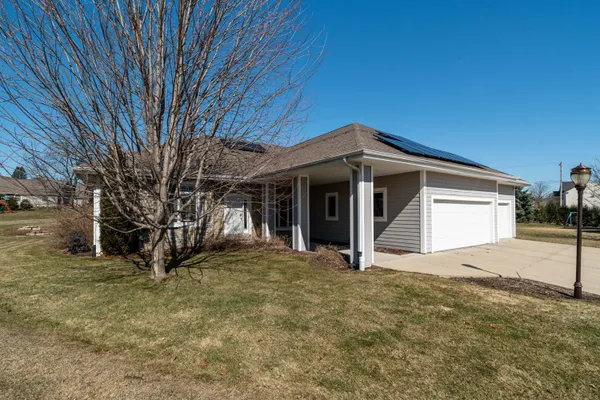 $660,000 | 2308 Coldwater Creek Drive, Waukesha, WI 53188