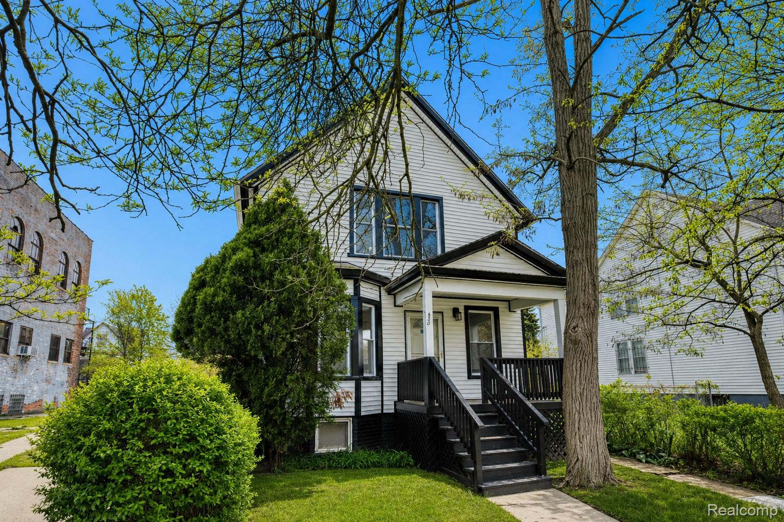 430 Holbrook Detroit, MI 48202 - Photo 6 of 31 Image 7 - Holbrok .jpg