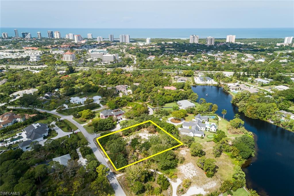 151 Caribbean Road Naples, FL 34108 - Photo 4 of 7 a view of a city