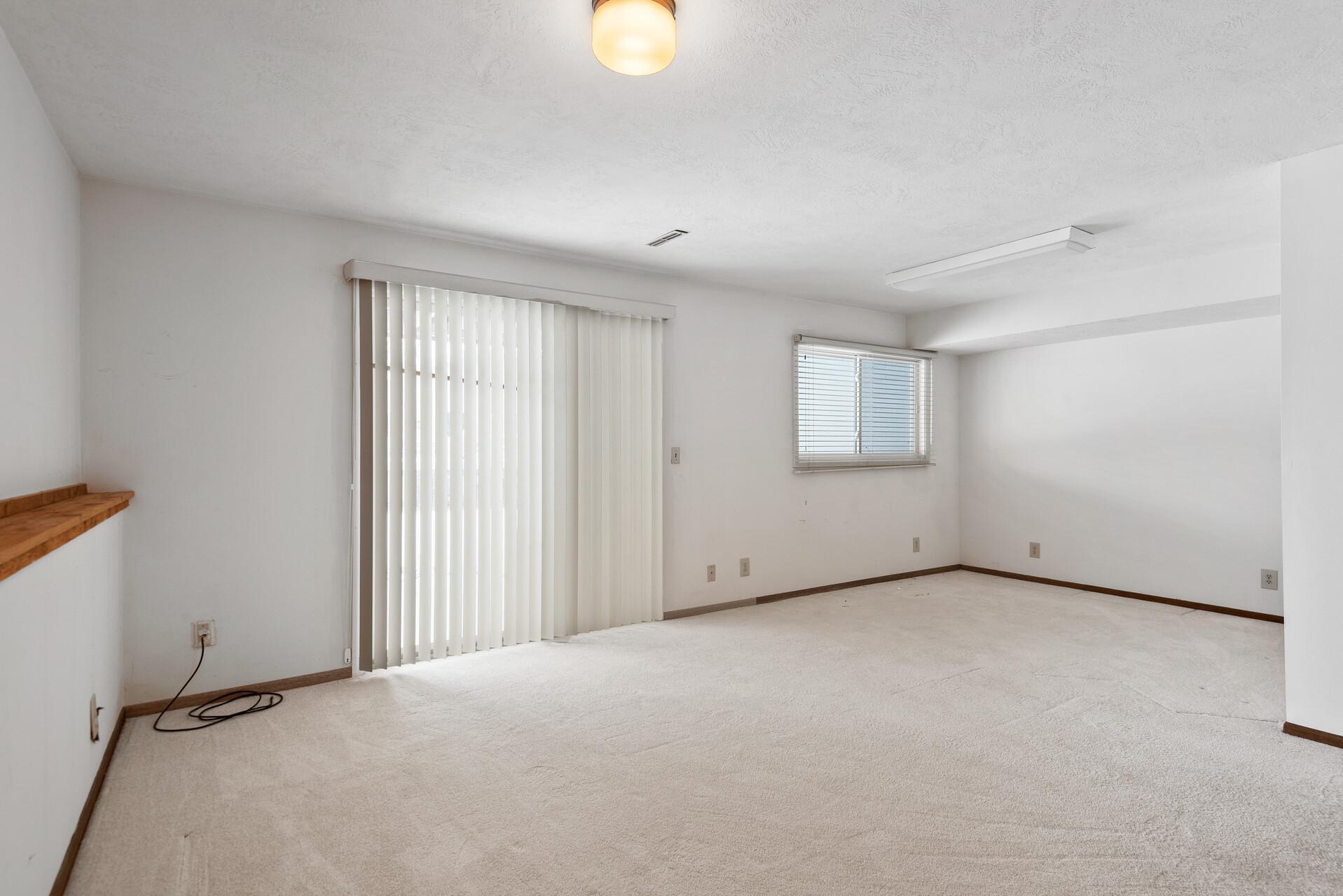 11105 Xavier Road Bloomington, MN 55437 - Photo 18 of 24 Gallery Image 18
