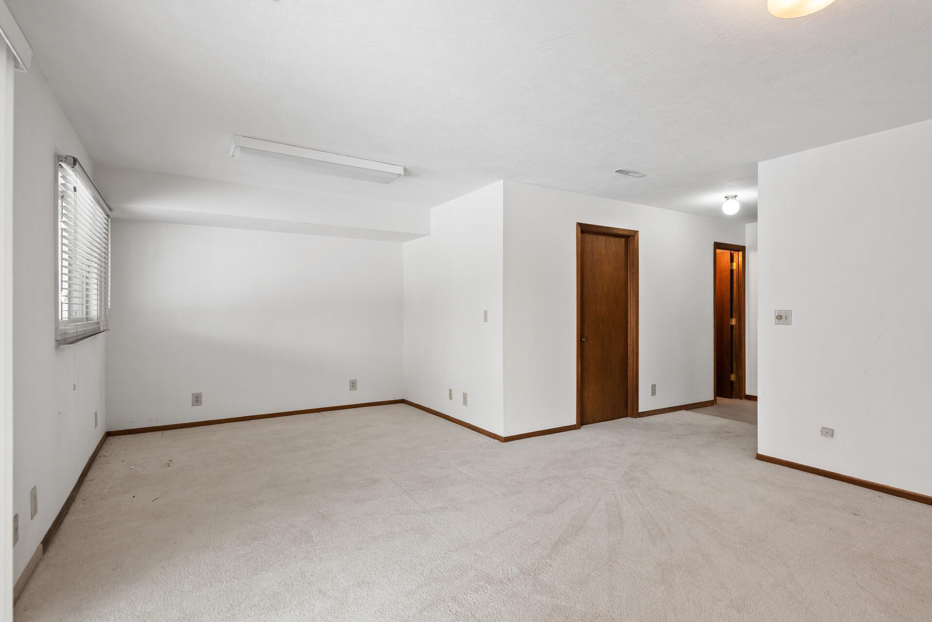 11105 Xavier Road Bloomington, MN 55437 - Photo 19 of 24 Gallery Image 19