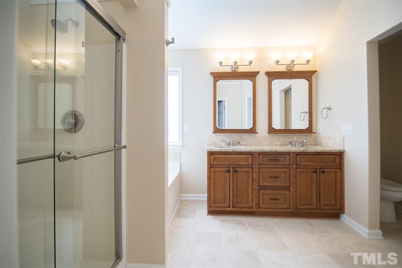 5525 Keowee Way Raleigh, NC 27616 - Photo 17 of 23