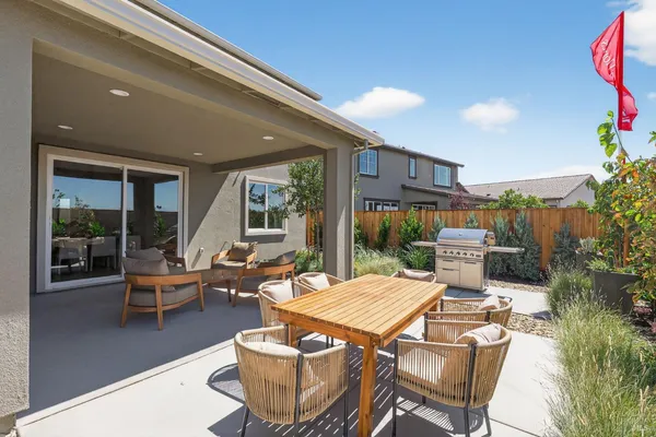 $868,500 | 627 Beyers Street, Oakley, CA 94561