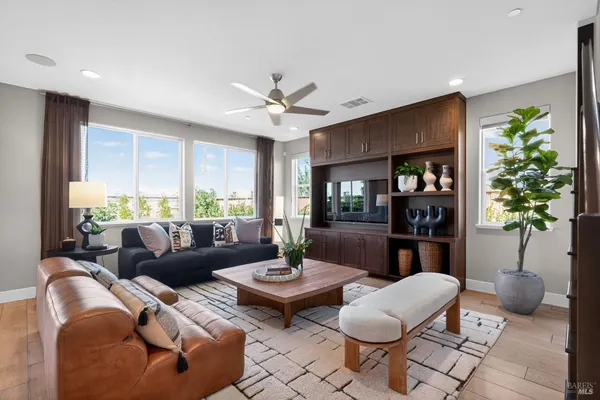 $868,500 | 627 Beyers Street, Oakley, CA 94561