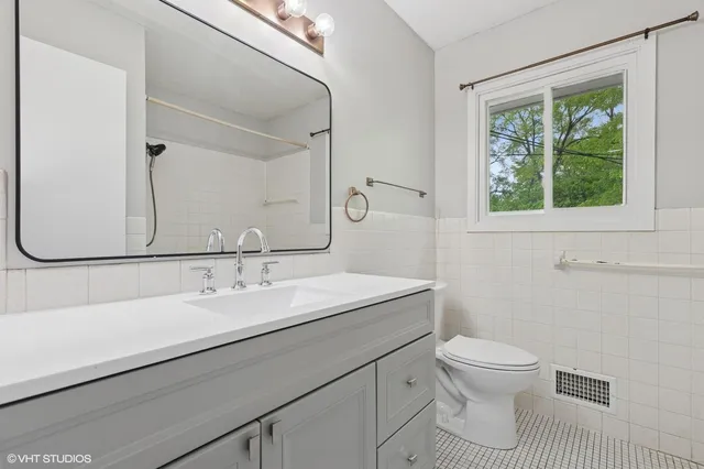 $515,000 | 510 Shadyside Circle, Hopkins, MN 55343