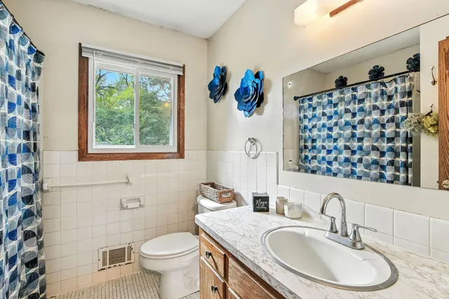 $515,000 | 510 Shadyside Circle, Hopkins, MN 55343