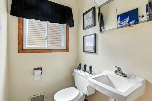 $515,000 | 510 Shadyside Circle, Hopkins, MN 55343