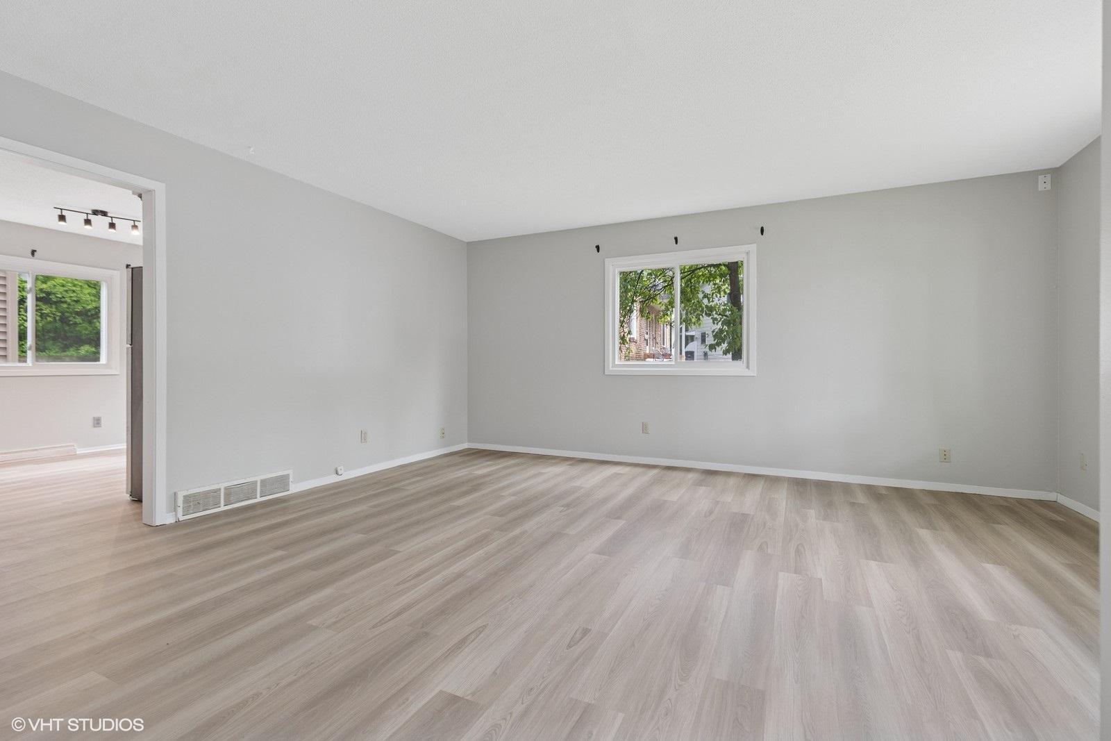 510 Shadyside Circle Hopkins, MN 55343 - Photo 8 of 60