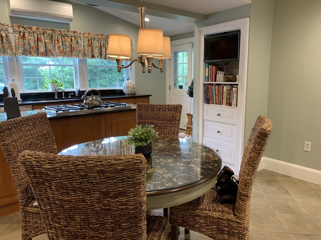 5 Burbank Road Medford, MA 02155 - Photo 6 of 36 Gallery Image 6