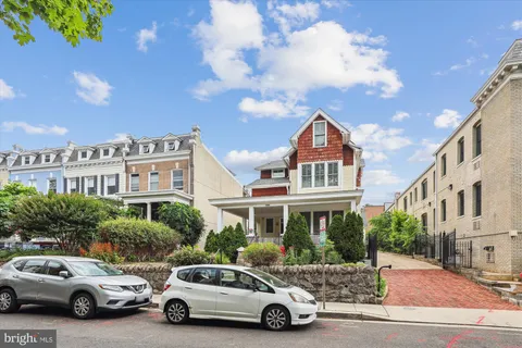 $525,000 | 3350 17th Street Northwest, Unit T2, Washington, DC 20010