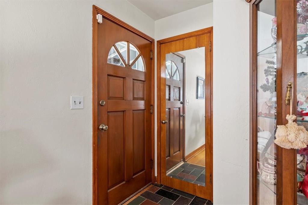 4167 Battle Ridge Road McDonald, PA 15057 - Photo 4 of 42 Gallery Image 4